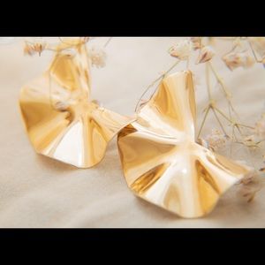 Wavey Gold Tone Post Earrings